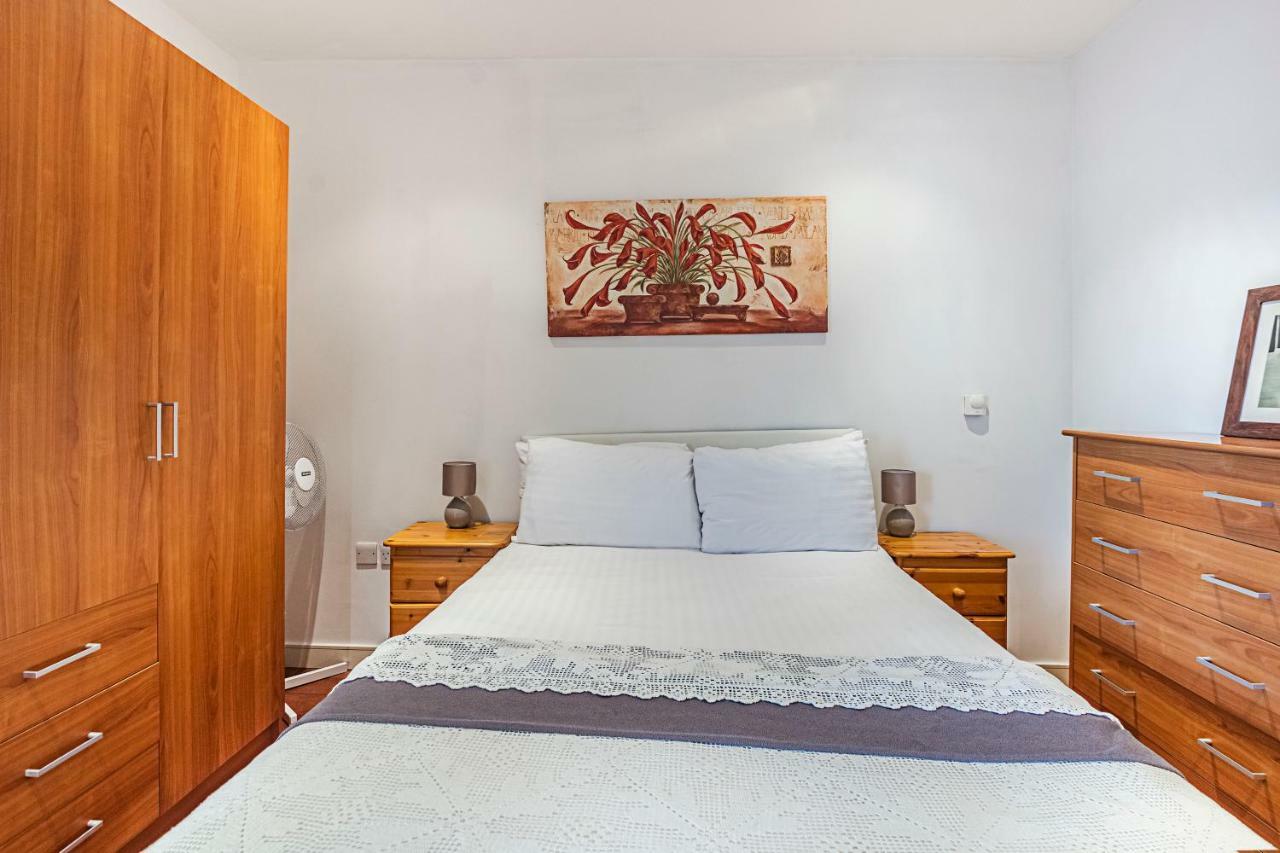 Splendid 3 Bedroom Apartment In Angel/Kings Cross ลอนดอน ภายนอก รูปภาพ