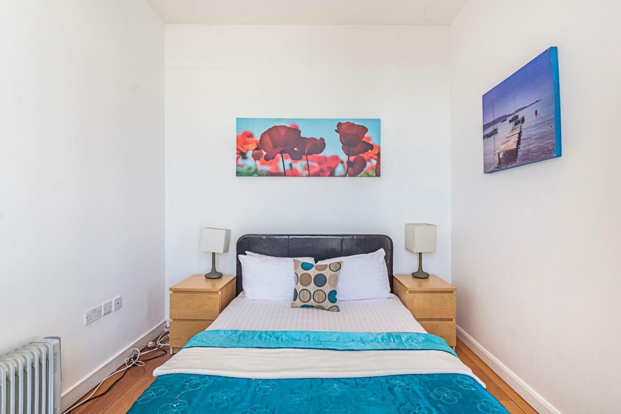 Splendid 3 Bedroom Apartment In Angel/Kings Cross ลอนดอน ภายนอก รูปภาพ
