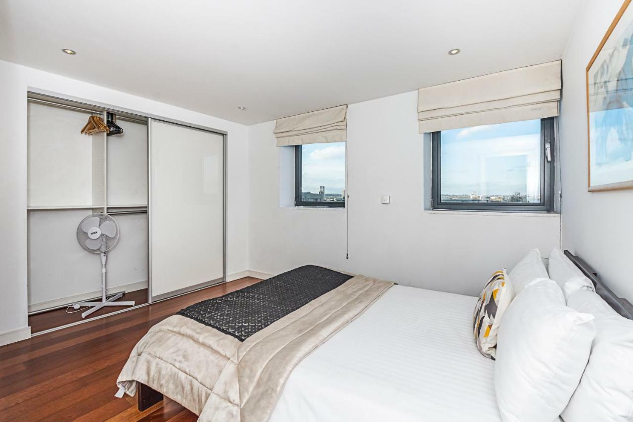 Splendid 3 Bedroom Apartment In Angel/Kings Cross ลอนดอน ภายนอก รูปภาพ