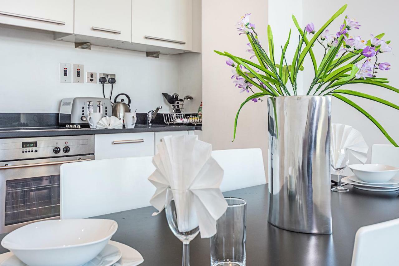 Splendid 3 Bedroom Apartment In Angel/Kings Cross ลอนดอน ภายนอก รูปภาพ